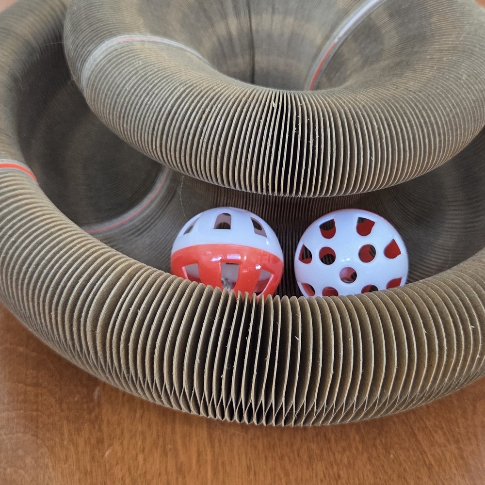 Interactive Cat Toy - Black and Brown